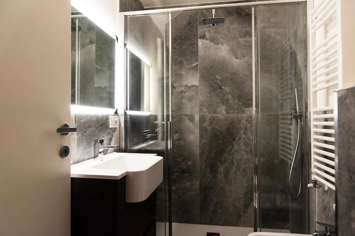 Apartment Suite Tajani Milan